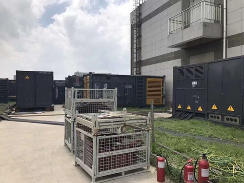 芦淞除了定期检查，还有哪些方法可以及时发现接触式转速表探头的磨损？